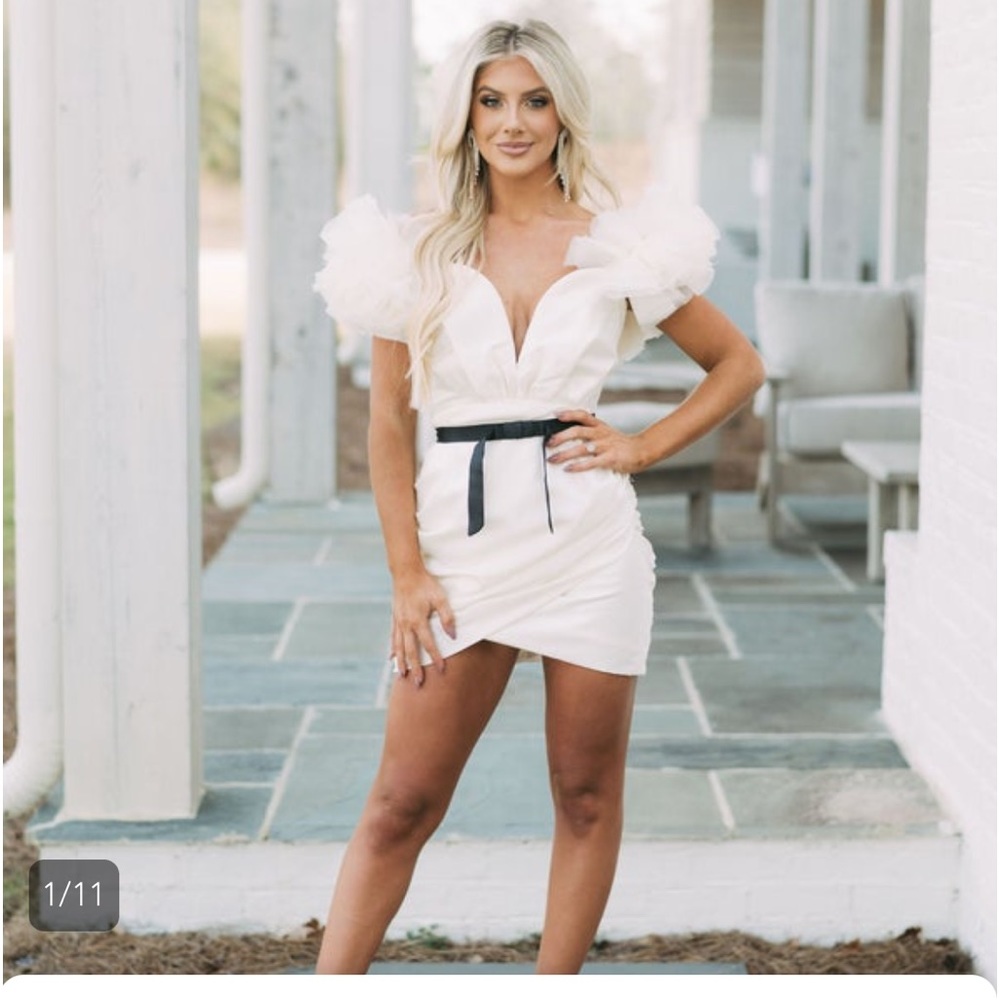 These three boutique dress size small